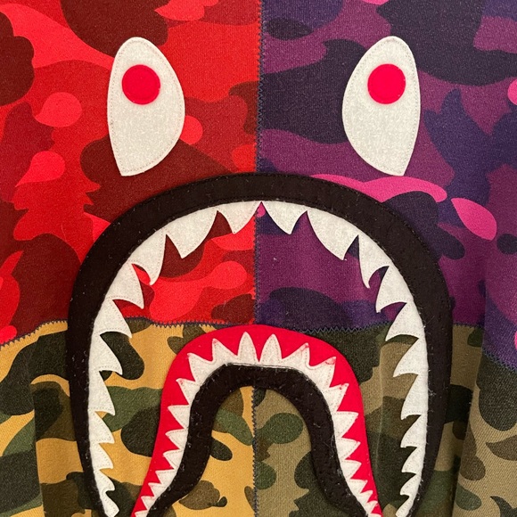 Bape Mix Camo Crazy Shark Crewneck - Picture 3 of 13